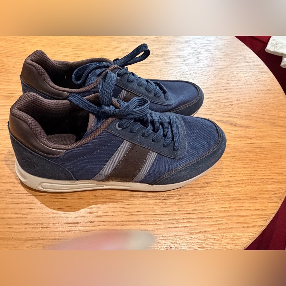 Stylish Blue and Brown Men's Sneakers